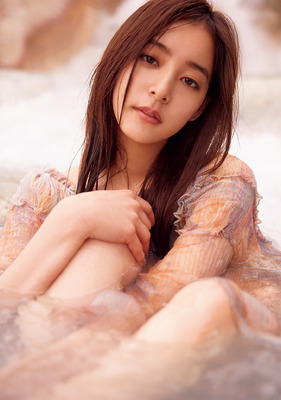 新木優子2nd写真集より水着カット公開 パネル展も Cinemacafe Net 新木優子2nd写真集より水着カット公開 パネル展も Cinemacafe Net