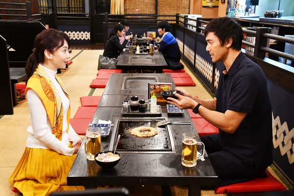 阿部寛 もんじゃデート でのコテさばきが話題に まだ結婚できない男 第9話 Cinemacafe Net