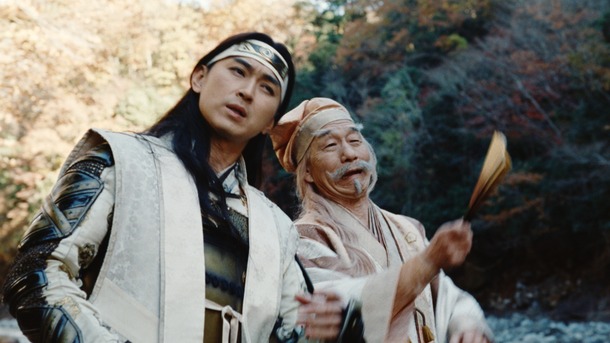 「au三太郎シリーズ」の新CM「みんな自由だ」篇