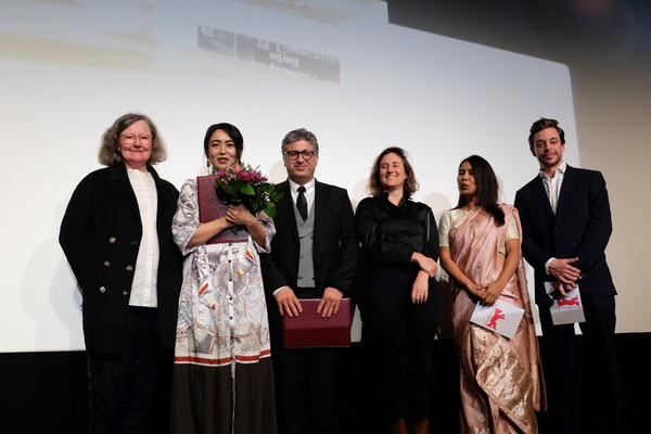 『風の電話』第70回ベルリン国際映画祭授賞式　（C）2020 映画「風の電話」製作委員会