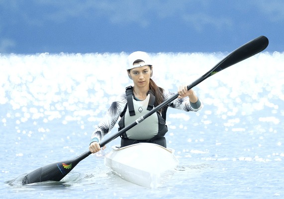 『水上のフライト』　(C) 2020 映画「水上のフライト」製作委員会