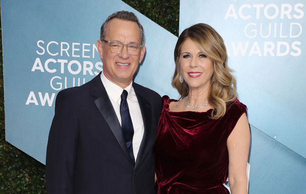 トム・ハンクス＆リタ・ウィルソン Photo by Leon Bennett/Getty Image