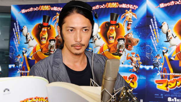 『マダガスカル3』玉木宏アフレコ現場の様子