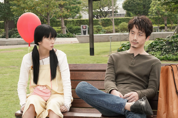 坂口健太郎 結人 の冷たくも寄り添う姿に 絶妙 ズルい の声 35歳の少女 第2話 Cinemacafe Net 坂口健太郎 結人 の冷たくも寄り添う姿に 絶妙 ズルい の声 35歳の少女 第2話 Cinemacafe Net