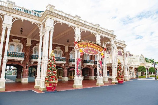 クリスマスの東京ディズニーリゾート(C) Disney