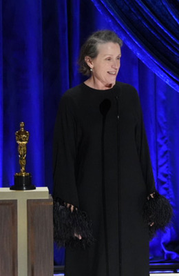 第93回アカデミー賞主演女優賞に輝く『ノマドランド』のフランシス・マクドーマンド AMPAS/ABC via Getty Images