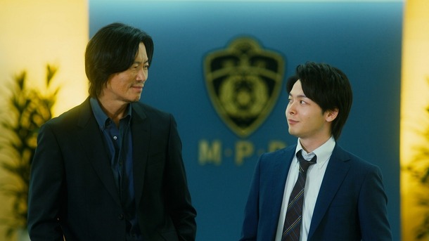 豊川悦司 中村倫也 清野菜名 変人だらけな No Activity 本予告 Cinemacafe Net
