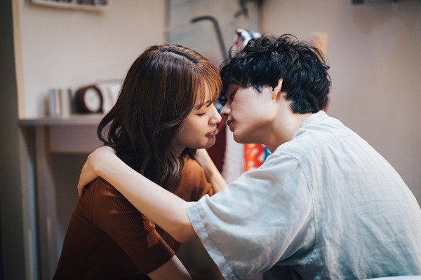 「恋愛ドラマな恋がしたい～Kissing the tears away~」1話（C）AbemaTV, Inc.