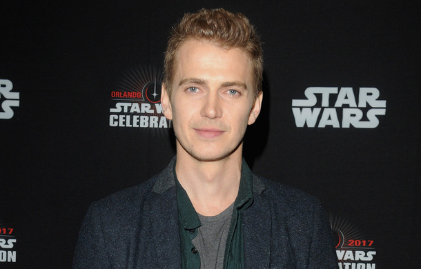 ヘイデン・クリステンセン　Photo by Gerardo Mora/Getty Images for Disney