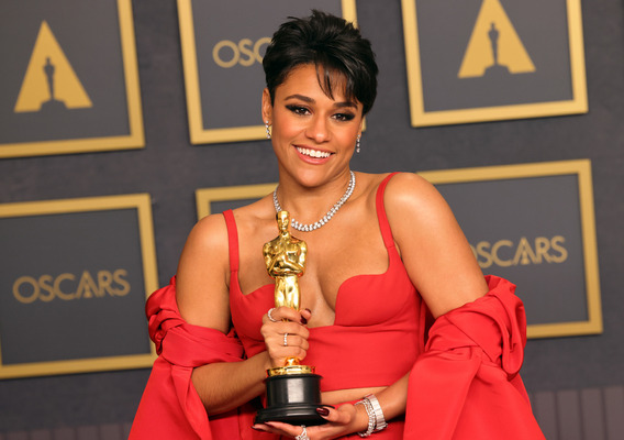 アリアナ・デボーズ Photo by David Livingston/Getty Images