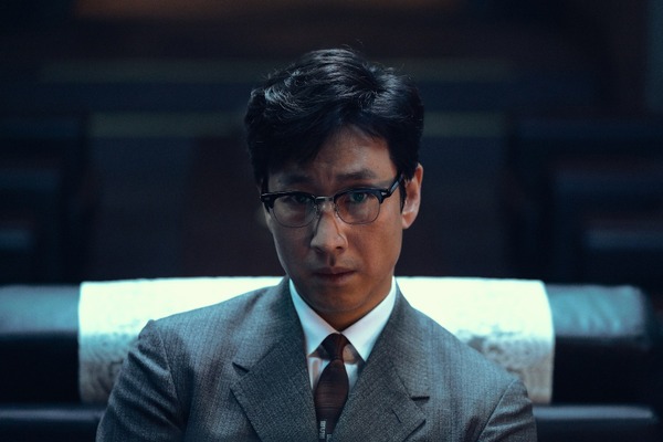 『キングメーカー　大統領を作った男』(c)2021 MegaboxJoongAng PLUS M & SEE AT FILM CO.,LTD. ALL RIGHTS RESERVED.