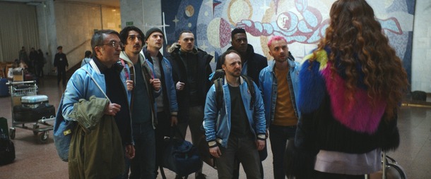 『シャイニー・シュリンプス！世界に羽ばたけ』© 2022 LES IMPRODUCTIBLES - KALY PRODUCTIONS - FLAG - MIRAI PICTURES - LE GALLO FILMS