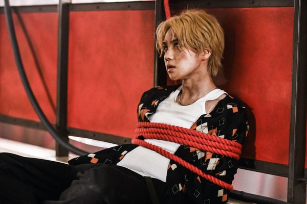 『HiGH&LOW THE WORST X』高城司（吉野北人）　©2022「HiGH&LOW THE WORST X」製作委員会　©高橋ヒロシ(秋田書店)　HI-AX