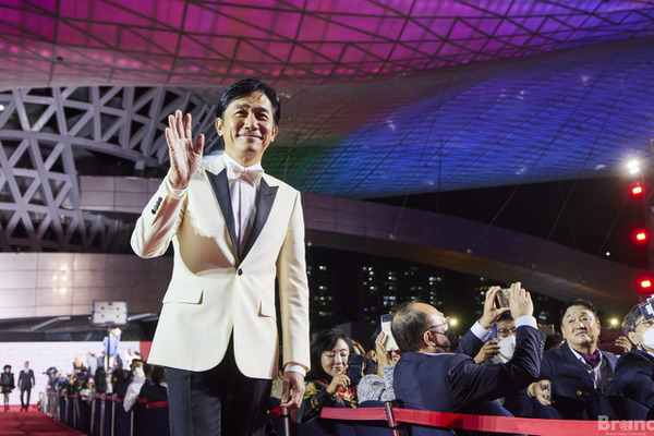 【釜山国際映画祭2022】トニー・レオンの登場に大歓声が巻き起こる！開幕式レポート