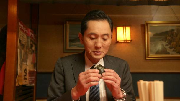 「孤独のグルメ2022大晦日スペシャル 年忘れ、食の格闘技。カニの使いはあらたいへん。」©テレビ東京