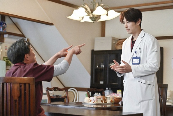 「星降る夜に」第1話（C）テレビ朝日