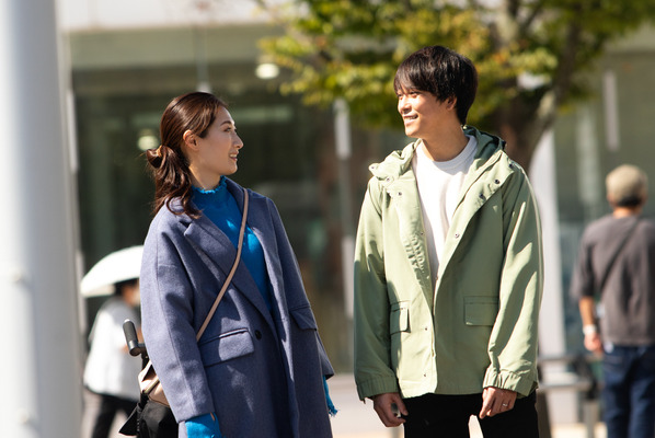 『尾かしら付き。』©佐原ミズ／コアミックス　©2023映画「尾かしら付き。」