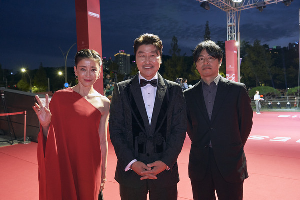 『月』釜山・オープニングセレモニー（C）2023『月』製作委員会