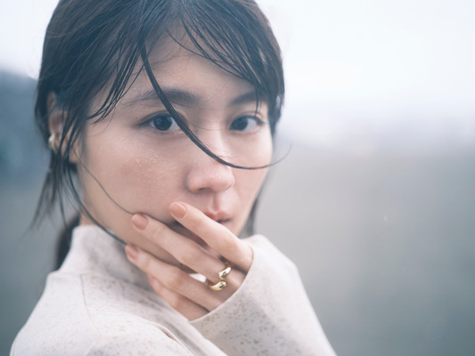 有村架純写真集（2024年2月9日発売）／撮影 今城純　(C)マガジンハウス