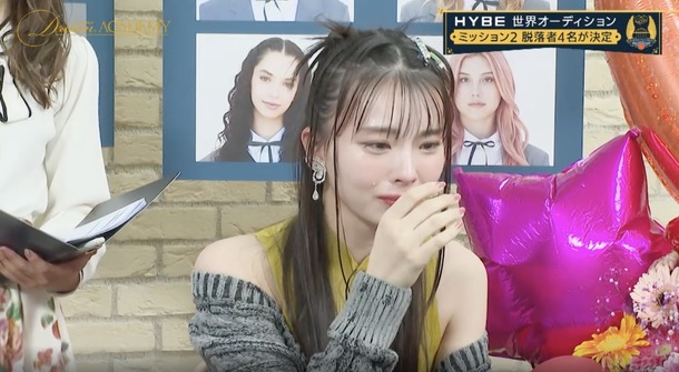 特別番組『丸山礼&川口ゆりな熱狂解説!HYBE最大級オーディション「ドリアカ」MISSION2』（C）HYBE UMG LLC.