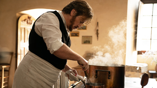 『ポトフ 美食家と料理人』(c)Stéphanie Branchu(c)2023 CURIOSA FILMS- GAUMONT - FRANCE 2 CINEMA