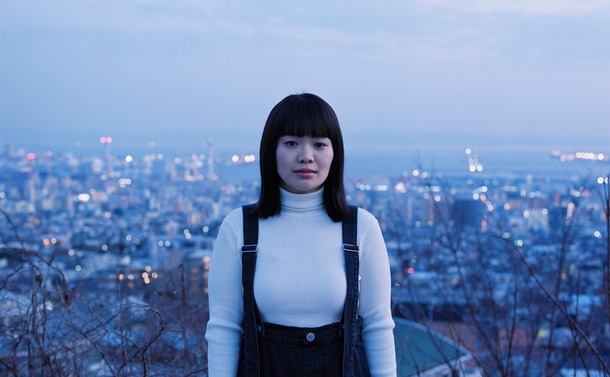 映画『港に灯がともる』（撮影　平野愛）