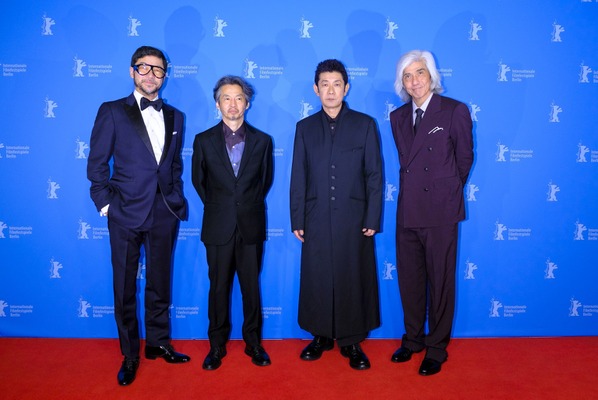 『箱男』ベルリン国際映画祭　©️ Olivier VIGERIE