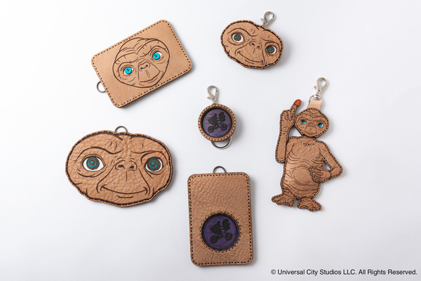 OJAGA DESIGN [E.T.] レザーアイテムコレクション© Universal City Studios LLC. All Rights Reserved.