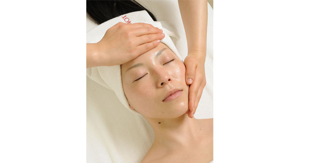 伝統と歴史あふれる宝塚ホテル内で体験できる、本場フランスのエステティック