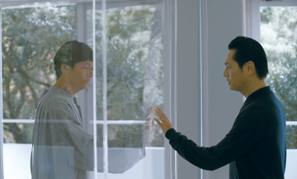 『徒花-ADABANA-』Ⓒ2024「徒花-ADABANA-」製作委員会 / DISSIDENZ