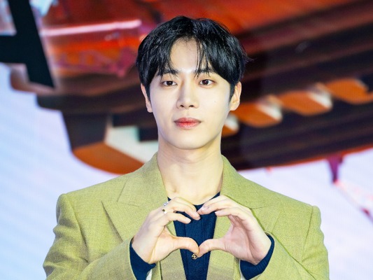 『オク氏夫人伝』と『トラウマコード』、人気2作でチュ・ヨンウが大ブレイク