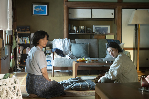 『夏の砂の上』© 2025映画『夏の砂の上』製作委員会