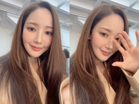 『私の夫と結婚して』本家女優パク・ミニョンが気品漂う“投げキス”。ファンのための最新投稿【PHOTO】