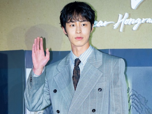 Netflix『呑金／タングム』でイ・ジェウクが見せる演技の真髄