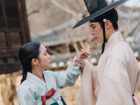 世界が恋したミステリー時代劇、Netflix話題作『呑金／タングム』未公開スチール解禁