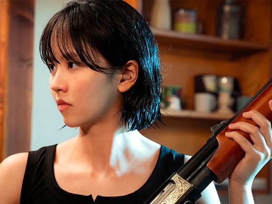 冷静と情熱の間で揺れる紅一点…『グッドボーイ』で際立つキム・ソヒョンの存在感