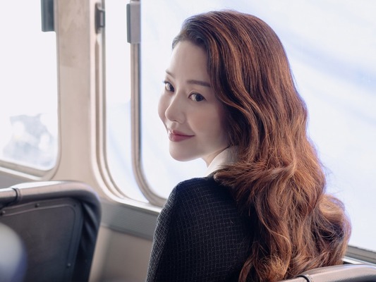 『善徳女王』女優コ・ヒョンジョン、“信頼される美しさ”で広告業界のトップの座へ！