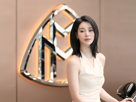 女優イム・ジヨン、ベンツから3200万円超の「マイバッハ」贈呈！アンバサダー就任で“超VIP待遇”