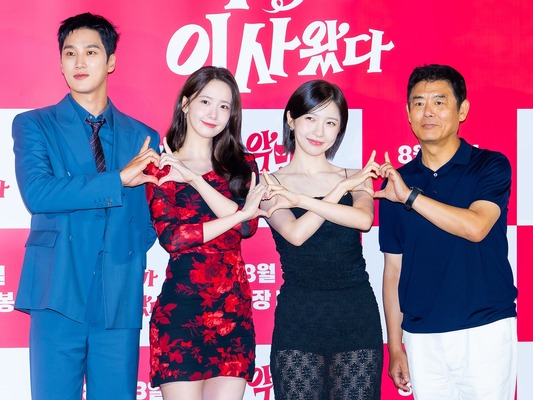 『悪魔が引っ越してきた』2週目も熱視線、イム・ユナとアン・ボヒョンの舞台挨拶追加決定