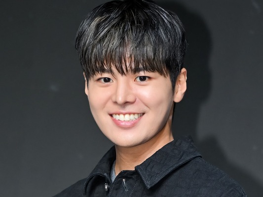 『コッソンビ熱愛史』リョウン、韓国No.1胃腸薬「活命水」モデル就任！広告業界も注目