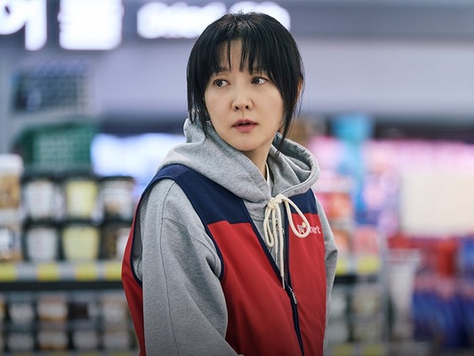 イ・ヨンエの衝撃変貌に息を呑む、『ウンスのいい日』の第1ティザー映像公開