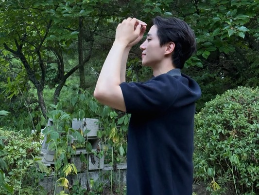 これが彼女目線か…2PMジュノ、爽やかスマイルにファン悶絶「横顔だけでわかるハンサムさ」【PHOTO】