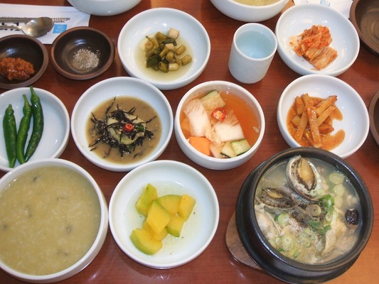 韓国ドラマに出てくる食卓風景／『瑞草洞＜ソチョドン＞』のランチ会はどんな食事が多いのか