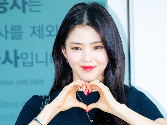 “韓国のアン・ハサウェイ” 女優ハン・ソヒ、映画・ファンミ・広告の全方位で活躍中！