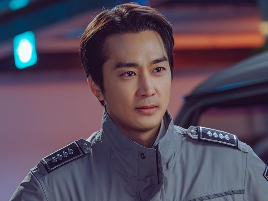 ソン・スンホン、久しぶりのラブコメに期待募る！U-NEXT『かけがえのない私のスター』