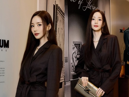 女優パク・ミニョン、都会的オーラ全開で秋を先取り！モデル顔負けのスタイルに“うっとり”【PHOTO】