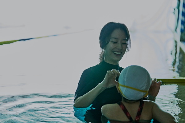 『侵蝕』© 2025 STUDIO SANTA CLAUS ENTERTAINMENT CO.,LTD. All Rights Reserved.