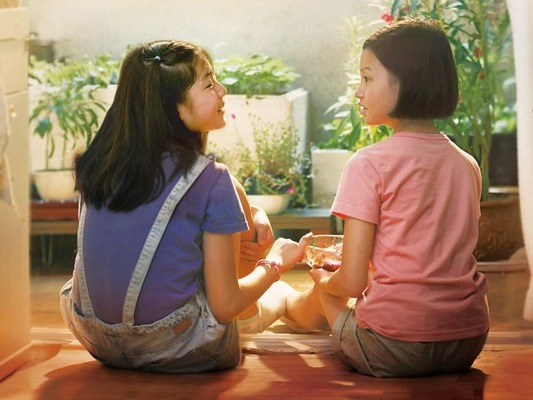 少女たちのヒリヒリとする人間関係を等身大に捉えた名作『わたしたち』。ユン・ガウン監督初の長編映画