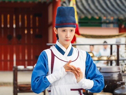 『暴君のシェフ』で輝くイム・ユナの「歴代級ビジュアル」大絶賛の声【PHOTO】