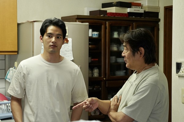 『火喰鳥を、喰う』©2025「火喰鳥を、喰う」製作員会